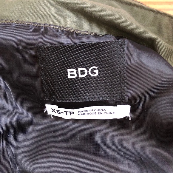Urban Outfitters BDG army green vest, XS - Picture 5 of 5